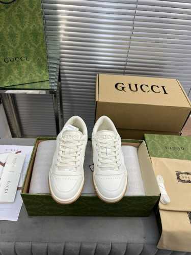 Gucci古驰最新爆款mac80 运动鞋 情侣款 休闲 复古 做旧 脏脏鞋 小脏鞋 小白鞋 原版购入开发 做货 古驰mac80全新爆款系列 精致小巧的互扣式双g