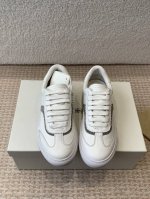 Brunello Cucinelli 25ss最新 Bc 系带 休闲鞋 鞋面进口麂皮 内里进口 羊皮里 0.5mm圆形冲孔设计 透气不闷脚 独家开模TPU大底