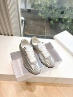 出厂 顶级版本 Maisonmargiela Mm6德训休闲鞋鬼才设计师品牌，一个轻奢品牌上脚很百搭哦，也很随脚舒适，这一款德国训练鞋延续了经典的T形真皮拼接设