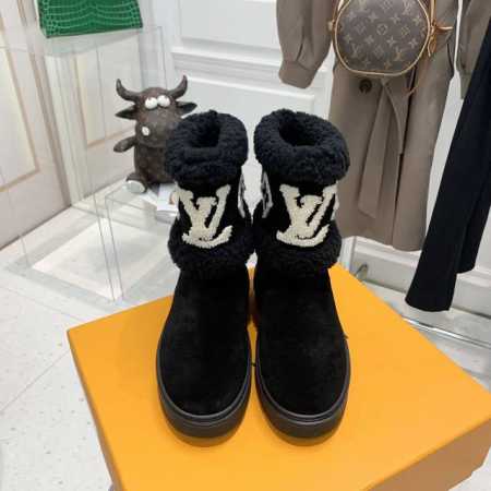 Lfw new arrival，L家秋冬新款雪地靴！皮毛一体材质，搭配有一定厚度的鞋底，给足你寒冷中的安全感！ Size：35-40 - 点击图像关闭