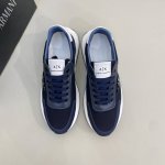 售 价: 商品商标：Arman * 阿玛* 低帮运动鞋 正码码数: 38-44 可订做45 商品材料：鞋面进口磨砂皮拼接透气布料，透气内里，原版大底。 编 号：