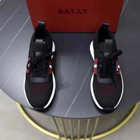 出厂价Pp： Bally巴利原厂货，男士春夏休闲运动懒人穿脱一脚蹬，专柜在售新款，采用进口飞织透气鞋面，面料柔软细腻舒适透气，鞋面饰以B家经典字母Logo设计， - 点击图像关闭