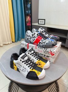 出厂价P Dolce＆Gabbana Dg 原版进口头层牛皮羊皮内里，上脚轻便、舒适 、百搭、原版特供大底深受潮流男士的青睐欢迎对比品质精致奢华，超A级别！版型