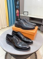 出厂价p Lv 路易威登人气爆款休闲皮鞋时尚大气面料 原版进口牛皮开边珠 水洗牛皮内里 原版开模橡胶大底 高端大气上档次 品质优雅 上脚秒变气质男神标准 码数