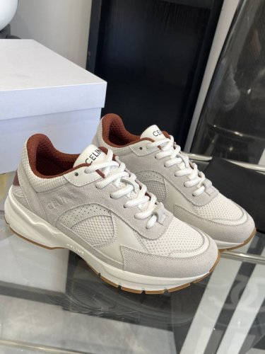 CELINE 赛琳 25ss 最新 Runner Cr-03系列 系带 休闲运动鞋新春运动小白鞋无论从楦型的轮廓隔板的拼接都让人耳目一新、前后品牌LOGO相呼应