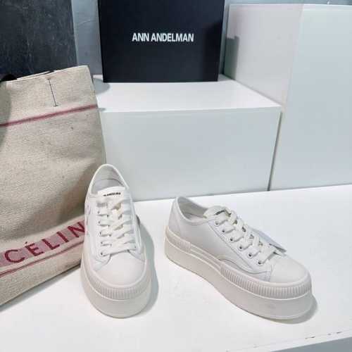 高品质 ！Ann Andelman 25春夏新款赵露思同款松糕厚底小白鞋阿甘休闲鞋！饼干帆布鞋！ 鞋身采用拼色外观和独特层叠曲线设计，呈现出当代建筑的抽象化形象