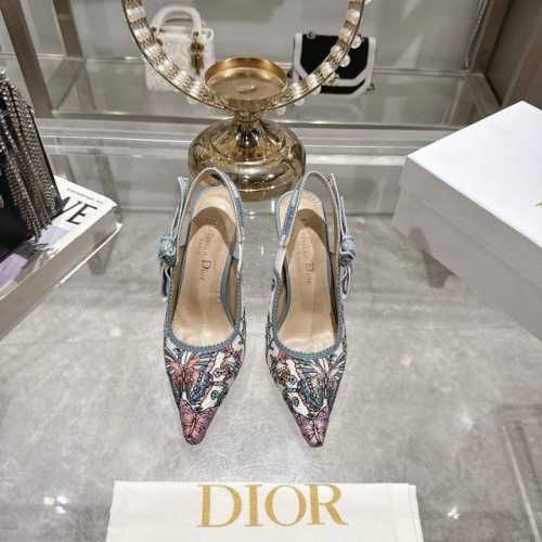 出厂 Dior迪奥尖头高跟凉鞋 迪奥 Dior 25春夏季新款编织 电绣重工艺制作 顶级版 上脚舒适透气 清凉 穿出不一样的风格 材质：进口编织 码数：34-4