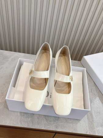 出厂 顶级版本 Miss Dior Fw25New Arrival～ D家25秋冬迪奥小姐 精致玛丽珍新品 Missdior 五金扣件，好精致啊，小方头时髦复古 - 点击图像关闭