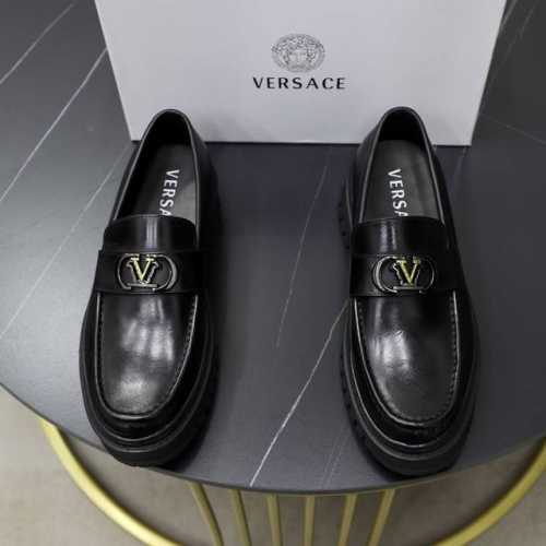 品牌：VERSACE 范思哲 标准码：男码38-44 45定做 等级：原单品质 材料：原版牛皮 牛皮内里 耐磨轻便柔软大底 款式类别：男士时尚套脚 商务休闲皮鞋