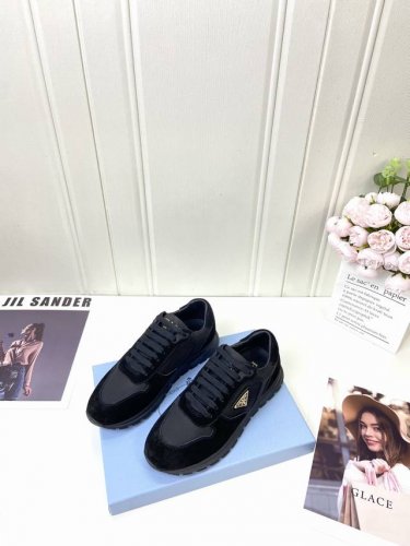 出厂价pp 品牌 prada 普拉达 等级 原单品质 鞋面 原版牛皮 内里 原版水染牛皮+牛皮垫脚 原版 Tpu+发泡组合底 码数 35-41 40 41定做不