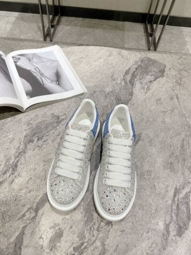 新款 满钻款 满钻款羊皮里 女 满钻款牛皮里 女 码数34-40 麦昆高品质顶级版Alexander Mcqueen 经典明星爆款百搭小白鞋 已升级，全新一代新