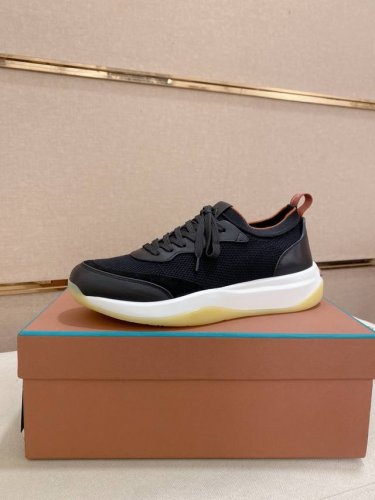 工厂P价 Lp经典乐福鞋，意大利宝藏品牌，唯一能和爱马仕匹配的品牌！穿了才知道不能辜负我们的双脚，鞋面进口头层牛皮搭配透气飞织面料，水染牛皮垫脚 官方原版玻璃胶