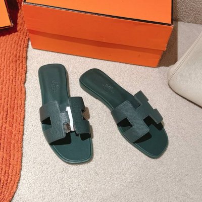 出厂价p Hermes 爱马仕H拖鞋Oran凉鞋系列 时尚又百搭 超级舒服 每个细节都做到极致 原版Epson皮系列 原版1:1独家私模鞋面 原版真皮沿条大底
