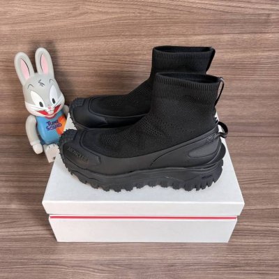 顶级版本Moncler 盟可睐 蒙口 Trailgrip 圆头织物套穿短靴情侣鞋黑色。 原楦数据开发 面料飞织面组合Eva轻量化缓震材料中底Vibram Meg