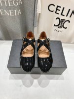 高版本出厂 独家新品 Alaia 阿莱亚24ss 走秀款平底芭蕾舞鞋 最近超火的一款平底鞋 章小蕙同款 甜酷芭蕾风 人气超高的一款芭蕾舞鞋，浪漫又迷人 舒适百搭
