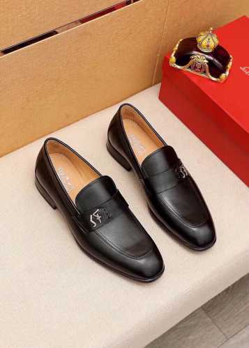 商品商标：Ferragamo 菲拉格慕 休闲皮鞋 正码码数: 38-44 45订制 商品材料：精选 进口头层小牛皮鞋面+奢华五金扣，进口水染牛皮内里。强烈立体视