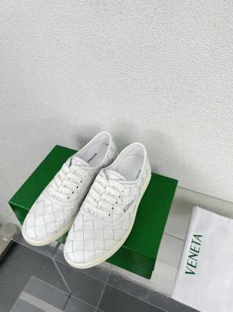 Bottega Veneta 女士Sawyer运动鞋 纯手工 头层牛皮编织 高版本系列 白色头层牛皮 超好看的编织鞋经典回归 黑白两个配色老客人心心念念的经典款 - 点击图像关闭