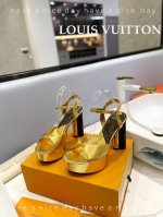 出厂 Loui& Vuitto&路易威登 法国代购新款驴牌 春夏首选 Monogram花卉系列 高端奢华 明星 秀场新款 绝对百搭的优雅气质款 超精致显长8.5