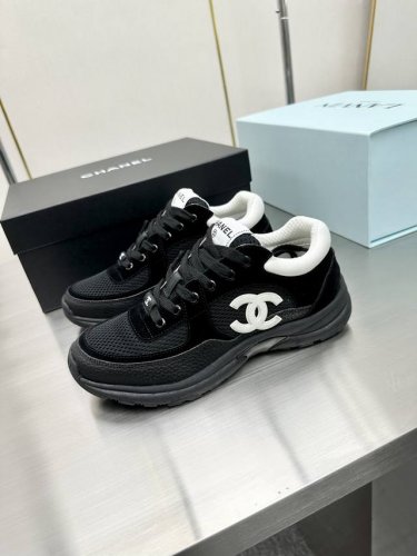 p直销P直销 女鞋 女装 Chanel香奈儿 专柜顶级休闲款运动鞋 这款经典设计；鞋面多种工艺电绣的风格；大底却时尚运动；不平凡的拥入了多种配色元素 多元化混搭