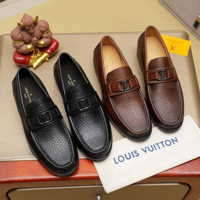 工厂p价 Louis Vuitton 路易威登 新款官网爆款！原版一比一复刻，那种沉稳内涵儒雅的品味无法言喻的开启时尚鞋履的旅程从容应对各种场合！大牌的气势不言