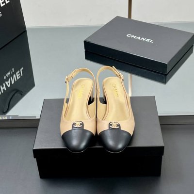 工厂p价 高版本 官网同步Chanel 2025新款 平底后空鞋 中跟Slingback凉鞋 香奶奶家一贯的优雅名媛气质 高级感十足 上脚非常Nice 不管光脚