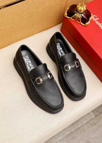 商品商标：Ferragamo 菲拉格慕 休闲皮鞋 正码码数: 38-44 45.46订制 商品材料：精选 进口头层荔枝纹牛皮鞋面+奢华五金扣，进口水染牛皮内里。