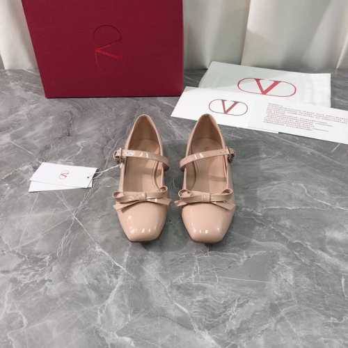 工厂p价p 顶级版本 代购级别 原版开发 Valentino 华伦天奴2025Ss新款蝴蝶结玛丽珍鞋，一字带扣子平底女鞋。原版购入开发 做货 顶级原单品质，市面