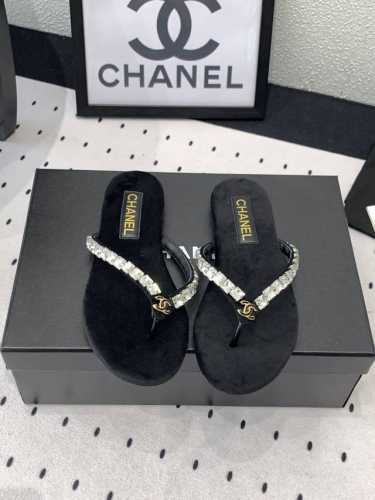 Chanel春夏爆款人字拖鞋 各大社交平台热门款 上脚不卡不磨脚 质感软舒服 进口羊皮钻面料 羊皮内里 意大利真皮大底 Size:35-40