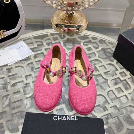 冲量价: CHANEL 2024秋季单鞋最新款 欧洲代购&香奶奶家新款时尚最新版面 散发持久魅力的小香单鞋～原版开发支持市场任意对比所谓线条流畅自然 做到恢复原 - 点击图像关闭