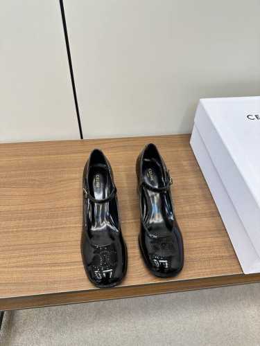 CELINE 塞琳2024春夏玛丽珍系列、 专柜限量发售一鞋难求、凯旋门的激光雕刻设计极具品牌辨识度非常百搭的一款玛丽珍单鞋、 鞋面开边珠小牛皮 内里山羊皮、上