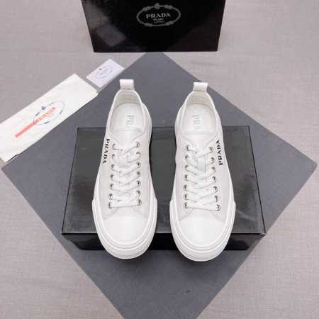prada 普拉达 低帮 原版进口牛皮！羊内里、橡胶大底、高级定制、上脚超赞'随意出入各种场合！标准38-44码 编号041 - 点击图像关闭