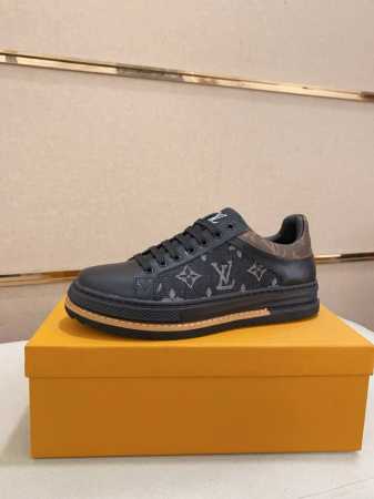 工厂价 louis vuitton 路易威登 lv 新款专柜同步发售，鞋面意大利进口头层牛皮，全进口羊皮内里，完全1比1复刻，鞋底：原厂特供原版底，独家活动成型 - 点击图像关闭