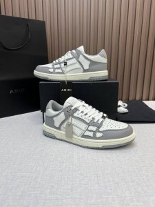 出厂价pp #情侣款 官网同步飞机盒包装 顶级版本 认准独家品质 区分市场通货 amiri埃米尔骨头鞋 官网同步更新情侣款最新配色 注意区分细节 接受一切对比