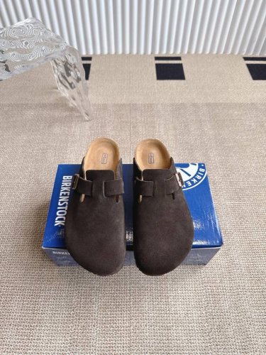 实价： Birkenstock勃肯包头鞋 Birkenstock博肯鞋真的是我的爱，建议大家入手，真的非常非常百搭，走路舒服，时髦，各种配衣服。总之，勃肯托鞋一
