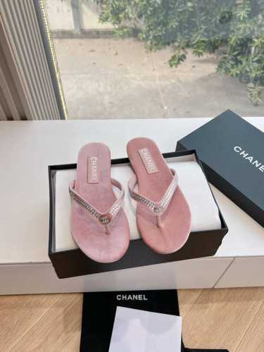 G021所见即所得顶级品质CHANE*25s小香奈儿坡夹脚珍珠凉鞋拖鞋材质：原版布面内里：原版材质大底：原版鞋底码数:35-39 40 定制不退不换