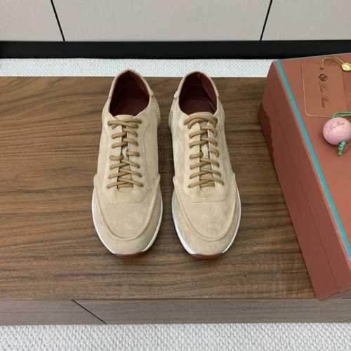 Loro Piana 情侣款休闲运动鞋。简约时尚，上脚非常舒适。 鞋面牛京，牛皮垫脚。定制橡胶底。 码数：女35-43 35、41、42、43定制不退换 男38