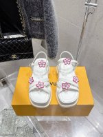 顶级版本 Louis Vuiteeon Lv Maya Flatform 凉鞋防水台厚底凉鞋樱花凉鞋 鞋面：牛皮 丹宁牛仔布 内里垫脚：羊皮 鞋底：原版开模橡胶