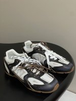 miumiu X New Balance 530 Nb联名走秀款 2025最新配色 Sl牛皮革运动鞋复古球鞋系带休闲鞋 超级无敌大热门 无论你如何穿搭请都不要放