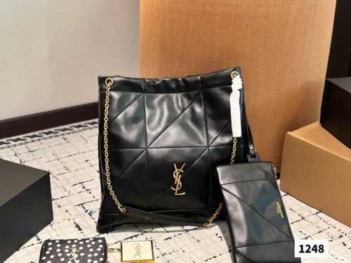 礼盒 钱包镜子 圣罗兰新品Jamie手袋，松弛有度的时尚，Ysl新品Jamie大号手袋，手袋的精致设计，不仅能够完美收纳你的日常所需，更是一种生活态度的展现。松
