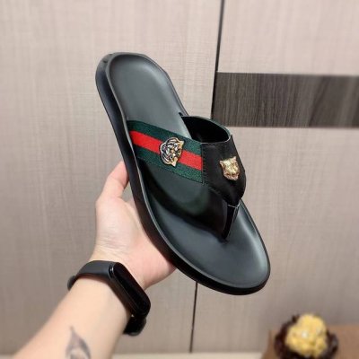 拖鞋: 新款: 厂价 G奇* 高版本 系列拖鞋顶级代购男士 专柜同步发售，意大利进口原版精选牛皮，做工考究， ，鞋底： 超舒适 原厂特供原版底，独家双层活动成型