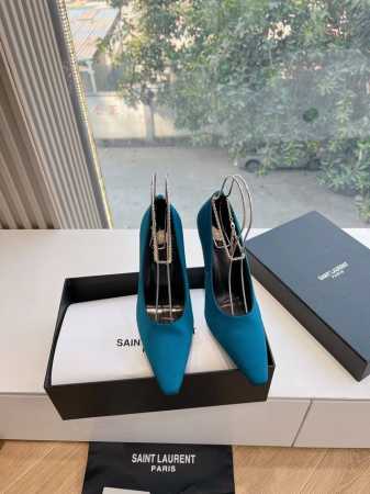 G288顶级品质Saint Laurent 圣罗兰Lee金属钻链条尖头高跟鞋Ysl姐姐的美丽尤物高跟鞋 又是人间圣罗兰 Rose同款的高跟鞋化很好修饰脚型，奢华 - 点击图像关闭