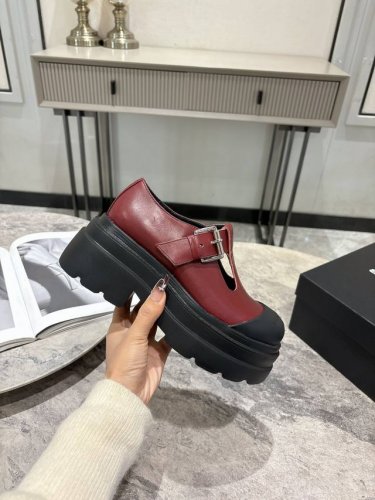 alexanderwang大王25Sw暗黑系列厚底大头小皮鞋 跟高5.5Cm，增高显腿细，德比鞋舒适好搭，玛丽珍俏皮精致，大圆头设计感十足，五金配件超有质感，每