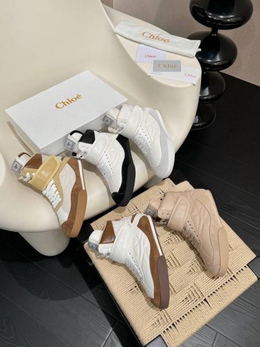 Chloe 克洛伊 蔻依 25春夏新款 德训鞋 面料 进口牛皮 进口环保麂皮 原版开模纱网 大底 Tpu大底 超轻耐磨绒组合 Size #35-41 41订做不