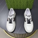 出厂价Pp： 品牌：古奇Gucci 标准码：38-44 45订做 等级：官网同款 材料：原版皮料拼接 舒适透气猪皮内里 轻便耐磨运动大底 款式类别：男士时尚休闲