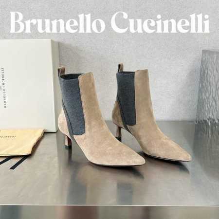最高版本厂批价 Brunello Cucinelli 布鲁内罗 库奇内利 年新款女士 串联珠麂皮短靴 珍贵细节与精美对比彰显着这些胶底鞋的运动风格。高超工艺在当 - 点击图像关闭