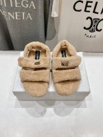 高版本出厂 & 2024秋冬新品毛毛凉鞋 DOLCE & GABBANA...DG杜嘉班纳居家毛毛凉鞋！ 高级感拉满，上脚好看‘显腿长的鞋子会为你的美丽加分 鞋