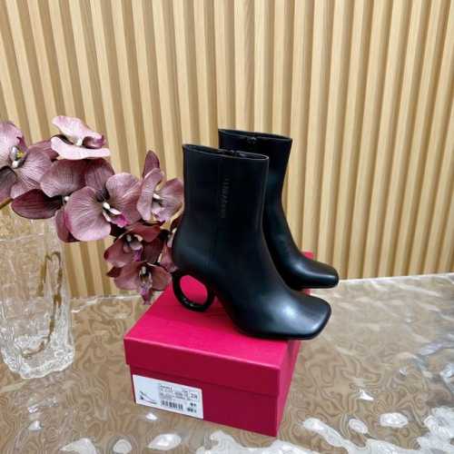 2024 AW 新款Ferragamo菲拉格慕秋冬新品金属跟短靴 奢华又低调 彰显气质和品味 面料采用进口胎牛皮 羊京 内里踮脚均为混种羊皮 意大利进口牛皮大底