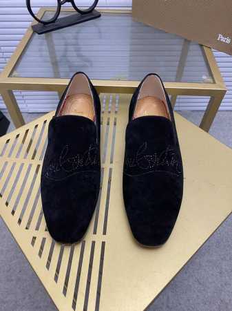定做款。出厂价 。Christian Louboutin Cl红底鞋 专柜系列，休闲板鞋 独家热款发布活动乳胶垫脚成品大底车线女35-40#男38#-46,全球 - 点击图像关闭