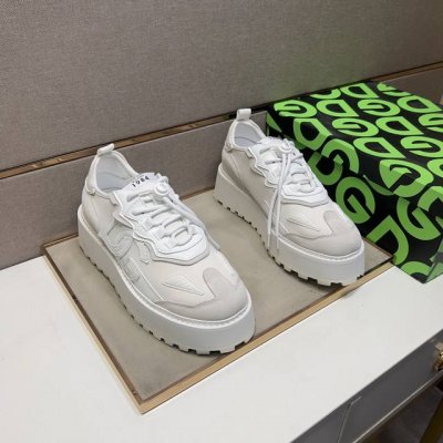 出厂价Pp Dg～ 情侣装休闲鞋 2025Z柜同步发售 码数:35-44# 2个颜色鞋面选用多材质拼接网布内里，舒适透气，鞋底：原版舒适耐磨大底，实物拍摄实物更