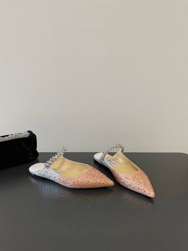 jimmy Choo 最高品质 最新经典钻石链条 渐变烫钻 重工艺水晶半拖鞋单鞋 同步专柜 主打精致 舒适度休闲 甜美 无解风都轻松满足 Blingbling